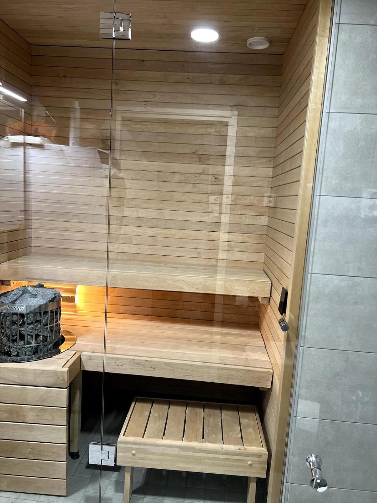 New 42 Square Feet Two Bedrooms With Sauna For Six Apartment
