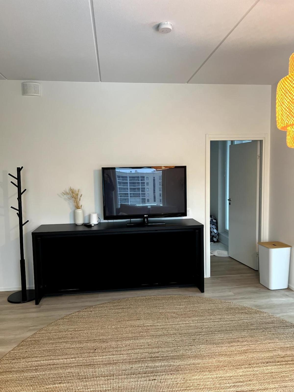 New 42 Square Feet Two Bedrooms With Sauna For Six Helsinki